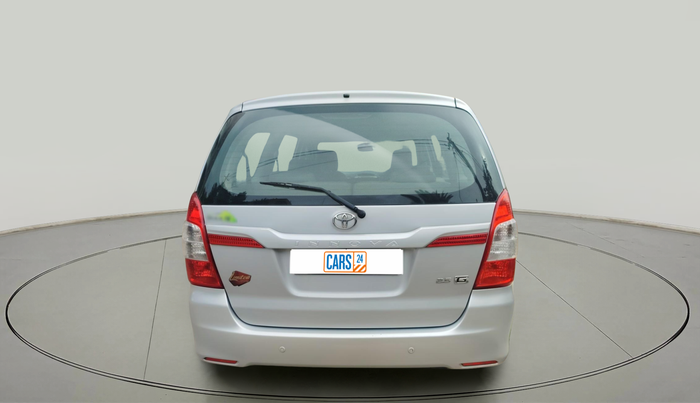 2014 Toyota Innova 2.5 GX 8 STR, Diesel, Manual, 1,06,888 km, exterior