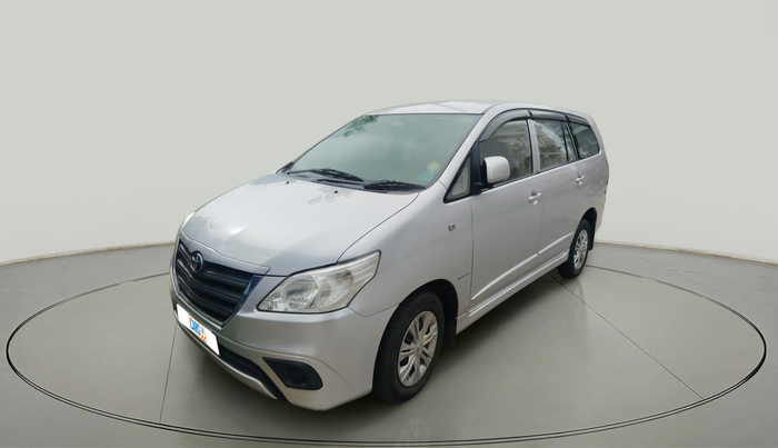 2014 Toyota Innova 2.5 GX 8 STR, Diesel, Manual, 1,06,888 km, exterior