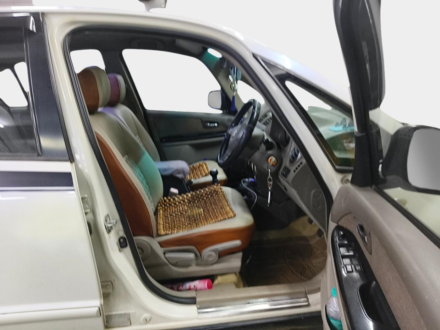 2012 Maruti SX4 CELEBRATION DIESEL, Diesel, Manual, 1,57,806 km, interior