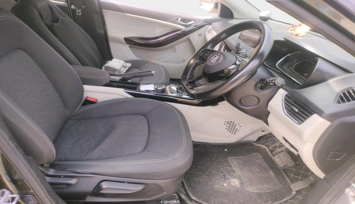2022 Tata NEXON XZA PLUS (HS) PETROL, Petrol, Automatic, 50,471 km, interior