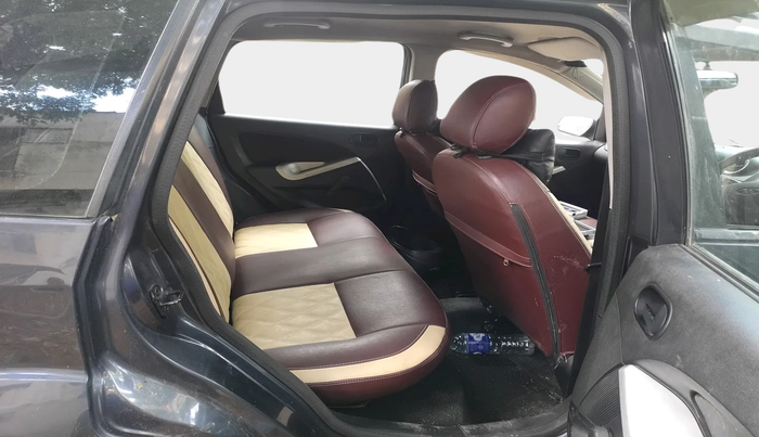 2011 Ford Figo ZXI 1.2 PETROL, Petrol, Manual, 97,837 km, interior