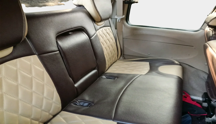 2011 Mahindra Scorpio SLE BS-III, Diesel, Manual, 1,43,594 km, interior