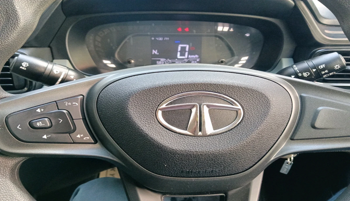 2023 Tata PUNCH ADVENTURE AMT, Petrol, Automatic, 5,837 km, interior