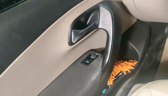 2012 Volkswagen Polo HIGHLINE DIESEL, Diesel, Manual, 87,820 km, interior