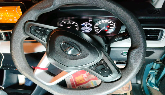 2023 Tata PUNCH ACCOMPLISHED AMT, Petrol, Automatic, 17,262 km, interior