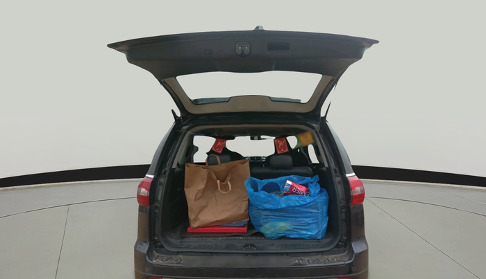 2017 Tata Hexa XTA 4X2 6 STR, Diesel, Automatic, 1,35,049 km, exterior