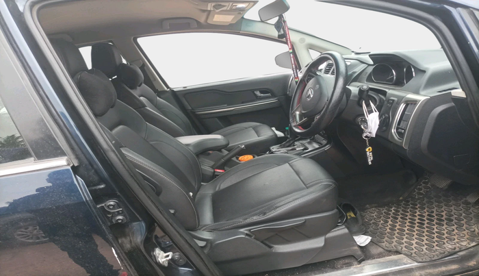2017 Tata Hexa XTA 4X2 6 STR, Diesel, Automatic, 1,35,049 km, interior