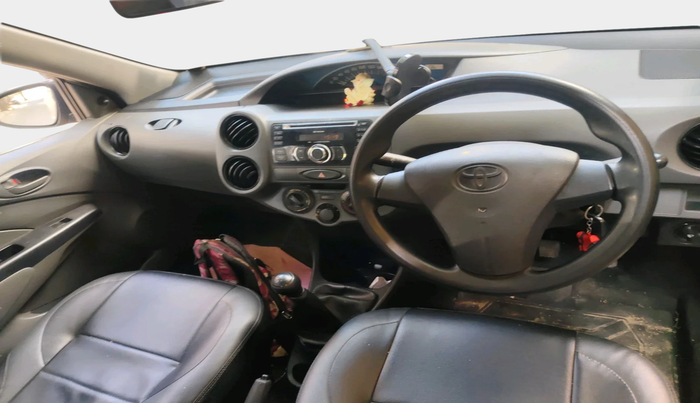 2013 Toyota Etios Liva G, Petrol, Manual, 38,270 km, interior