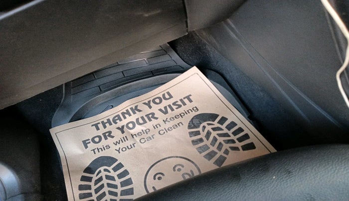 2019 Volkswagen Polo TRENDLINE 1.0L, Petrol, Manual, 63,277 km, interior