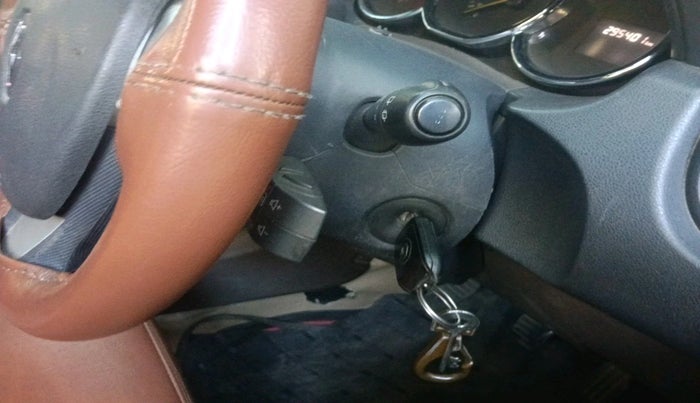 2016 Renault Duster 85 PS RXZ DIESEL, Diesel, Manual, 2,95,401 km, interior