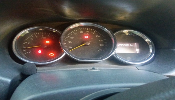 2016 Renault Duster 85 PS RXZ DIESEL, Diesel, Manual, 2,95,401 km, interior