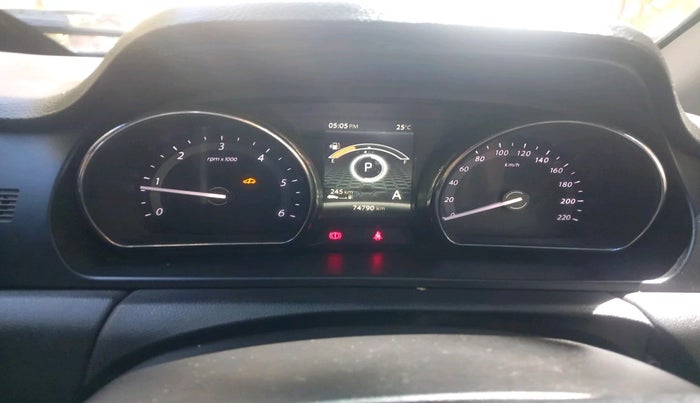 2017 Tata Hexa XTA 4X2 7 STR, Diesel, Automatic, 74,790 km, interior