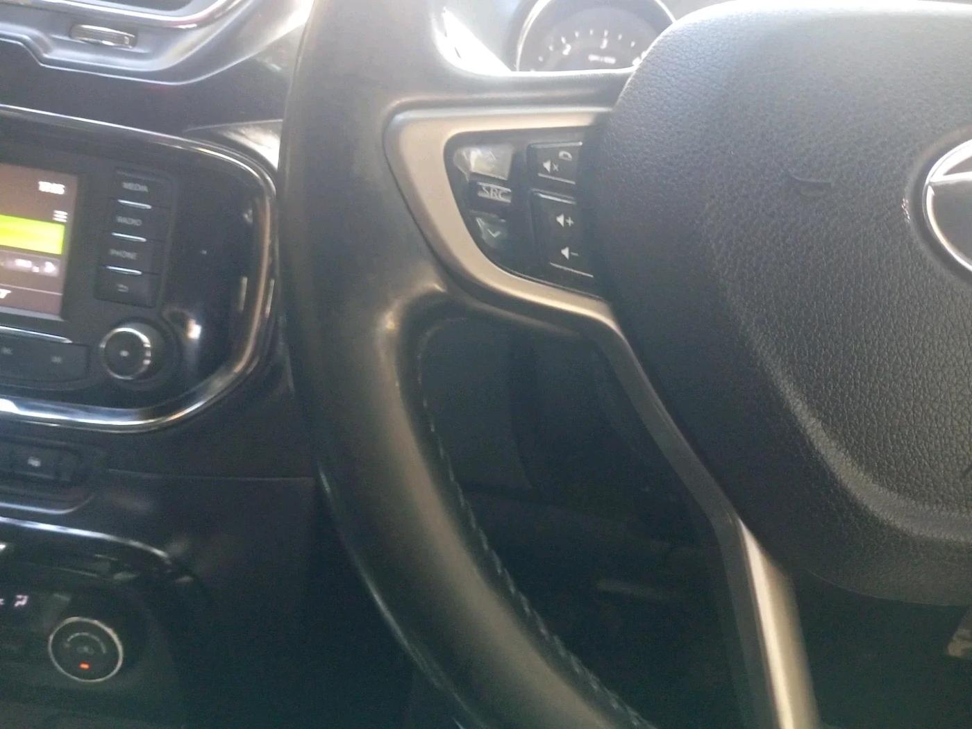 2017 Tata Hexa XTA 4X2 7 STR, Diesel, Automatic, 74,790 km, interior