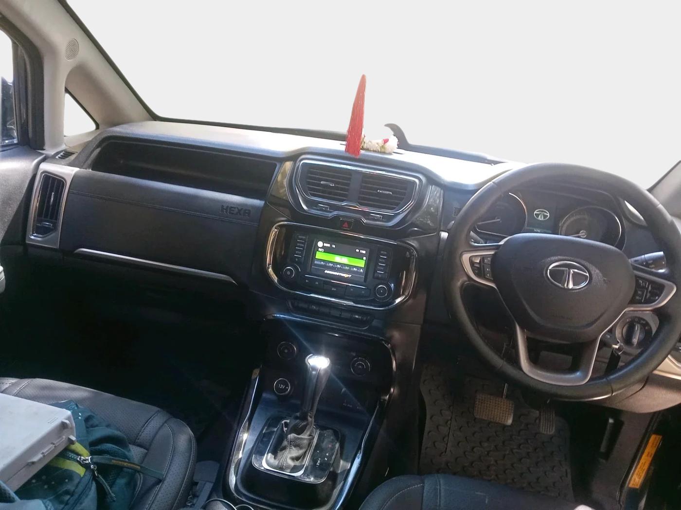 2017 Tata Hexa XTA 4X2 7 STR, Diesel, Automatic, 74,790 km, interior