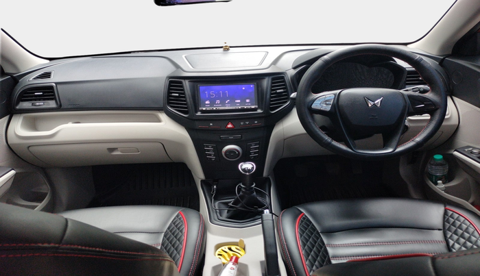 2023 Mahindra XUV300 W4 1.2 PETROL, Petrol, Manual, 15,451 km, interior