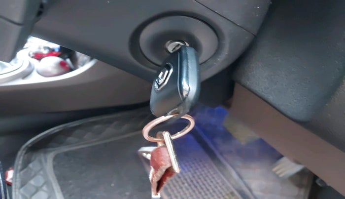 2019 Renault Duster RXS CVT, Petrol, Automatic, 59,635 km, interior