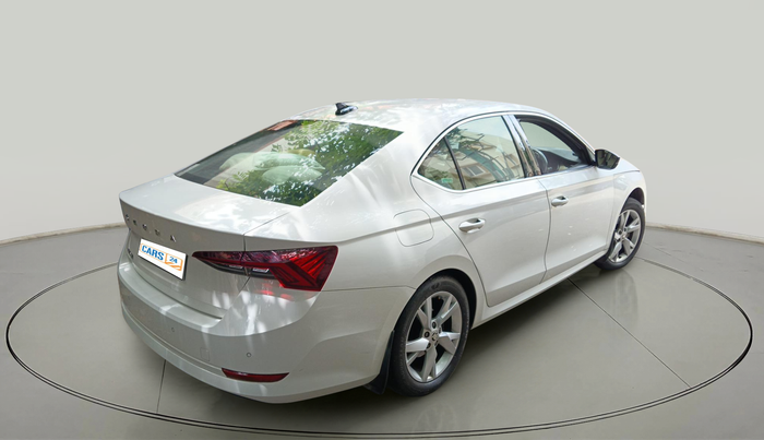 2021 Skoda Octavia STYLE 2.0, Petrol, Automatic, 36,532 km, exterior