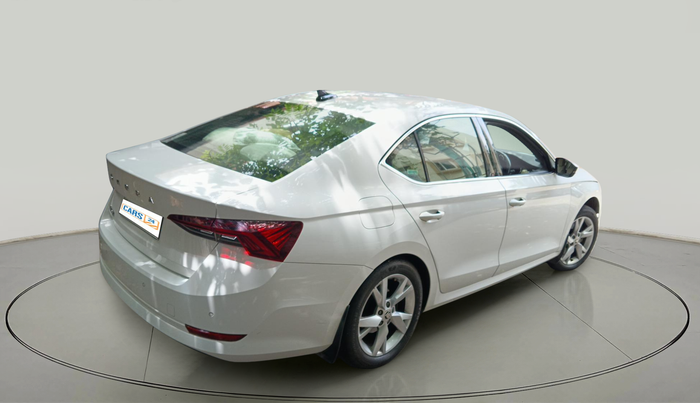 2021 Skoda Octavia STYLE 2.0, Petrol, Automatic, 36,532 km, exterior