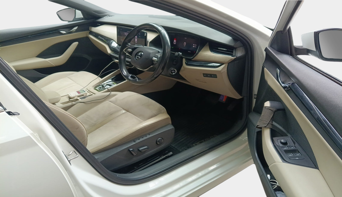 2021 Skoda Octavia STYLE 2.0, Petrol, Automatic, 36,532 km, interior