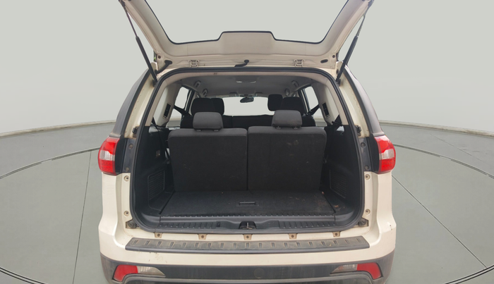 2018 Tata Hexa XE 4X2 7 STR, Diesel, Manual, 91,677 km, exterior
