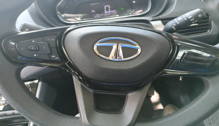 2020 Tata NEXON XMA SUNROOF PETROL, Petrol, Automatic, 43,793 km, interior