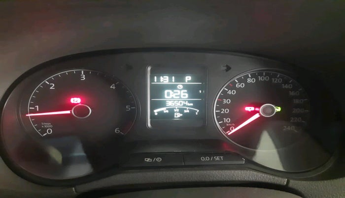 2016 Volkswagen Vento HIGHLINE 1.5 AT, Diesel, Automatic, 36,504 km, interior