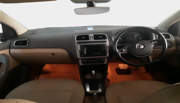 2016 Volkswagen Vento HIGHLINE 1.5 AT, Diesel, Automatic, 36,504 km, interior