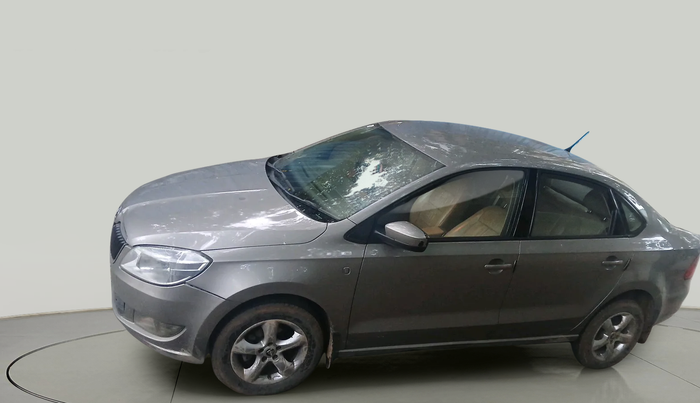 2014 Skoda Rapid AMBITION 1.6 MPI MT PLUS, Petrol, Manual, 2,20,175 km, exterior