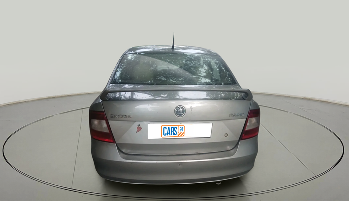 2014 Skoda Rapid AMBITION 1.6 MPI MT PLUS, Petrol, Manual, 2,20,175 km, exterior