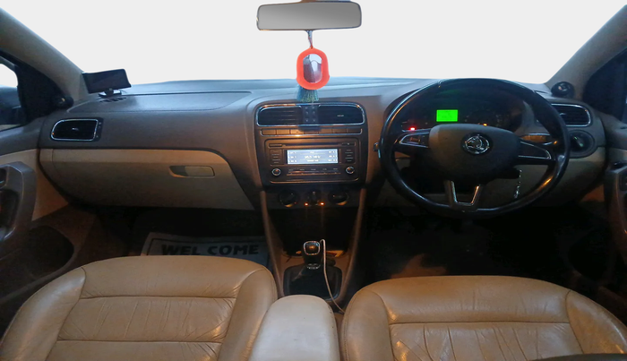 2014 Skoda Rapid AMBITION 1.6 MPI MT PLUS, Petrol, Manual, 2,20,175 km, interior