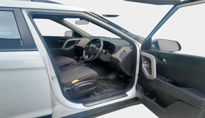 2016 Hyundai Creta SX PLUS AT 1.6 DIESEL, Diesel, Automatic, 1,24,063 km, interior