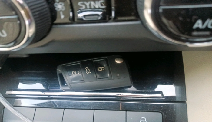 2017 Skoda Octavia L&K 1.8 TSI AT, Petrol, Automatic, 48,432 km, interior