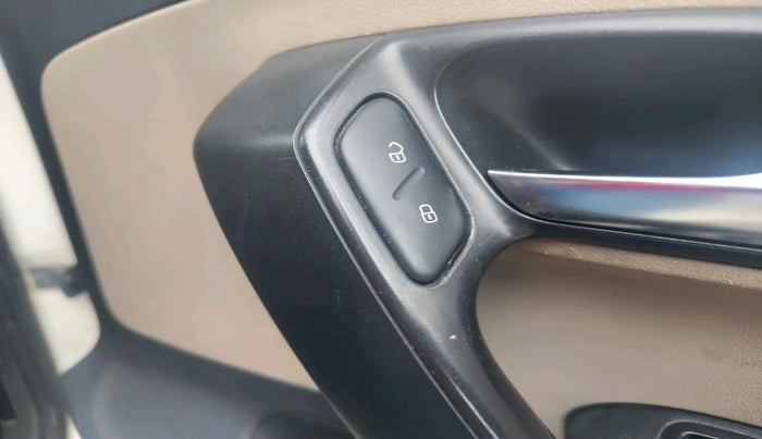 2011 Volkswagen Polo TRENDLINE 1.2L DIESEL, Diesel, Manual, 94,791 km, interior