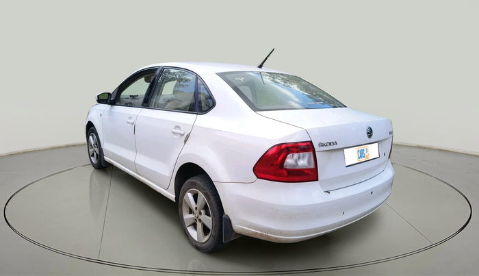 2015 Skoda Rapid ELEGANCE 1.6 MPI MT, Petrol, Manual, 35,822 km, exterior