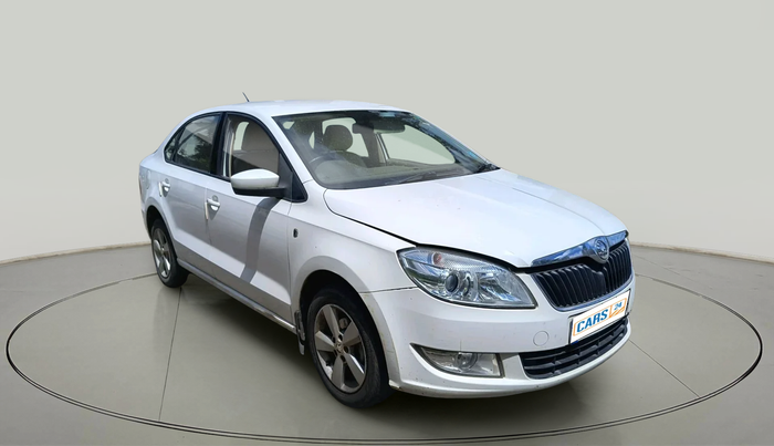 2015 Skoda Rapid ELEGANCE 1.6 MPI MT, Petrol, Manual, 35,822 km, exterior