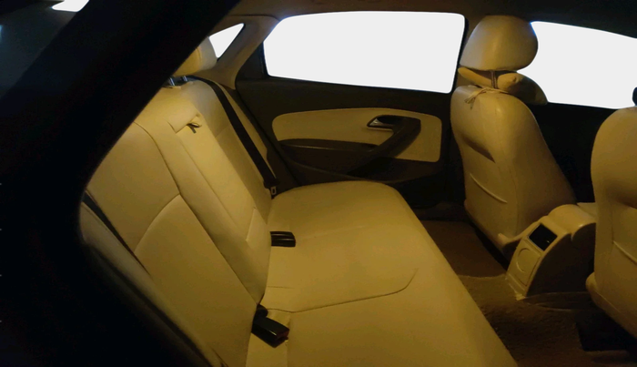 2014 Volkswagen Vento HIGHLINE DIESEL 1.6, Diesel, Manual, 1,02,750 km, interior