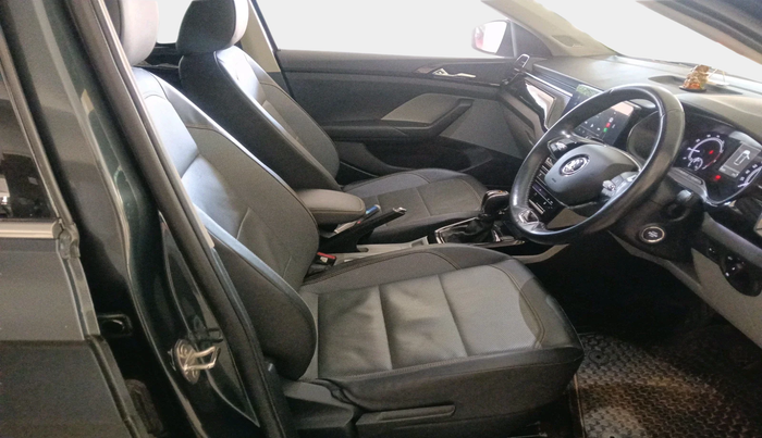 2021 Skoda KUSHAQ STYLE 1.0L TSI AT, Petrol, Automatic, 40,005 km, interior
