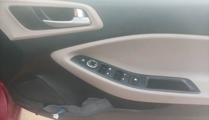 2014 Hyundai i20 SPORTZ 1.2, Petrol, Manual, 93,136 km, interior