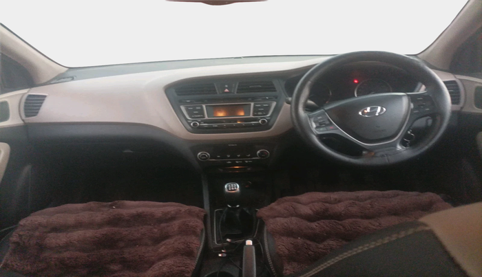 2014 Hyundai i20 SPORTZ 1.2, Petrol, Manual, 93,136 km, interior