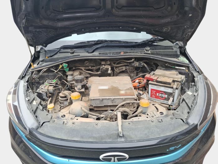 2024 Tata TIAGO EV XZ PLUS TECH LUX LONG RANGE, Electric, Automatic, 13,305 km, exterior