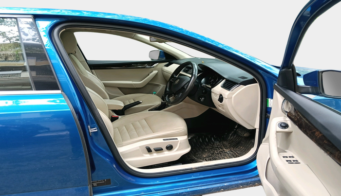 2015 Skoda Octavia ELEGANCE 1.8 TSI AT, Petrol, Automatic, 58,476 km, interior