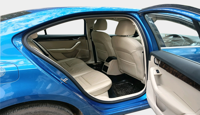 2015 Skoda Octavia ELEGANCE 1.8 TSI AT, Petrol, Automatic, 58,476 km, interior