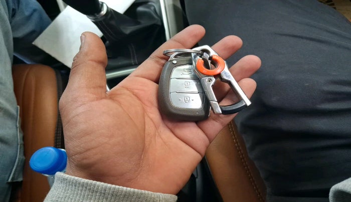 2022 Hyundai VENUE SX 1.2 PETROL, Petrol, Manual, 92,473 km, interior