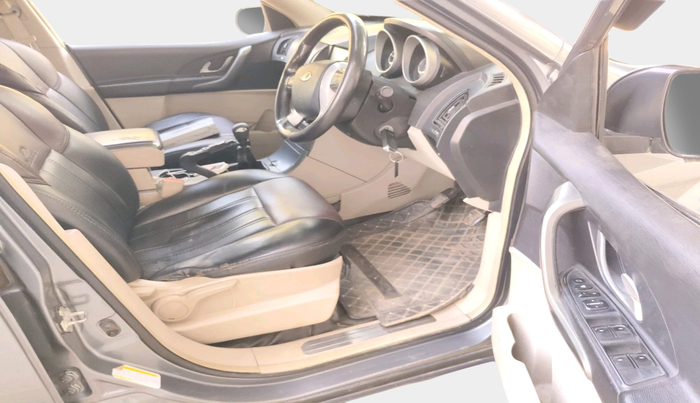 2016 Mahindra XUV500 W6, Diesel, Manual, 73,079 km, interior