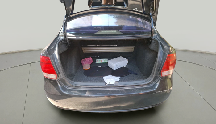 2011 Volkswagen Vento HIGHLINE DIESEL 1.6, Diesel, Manual, 81,609 km, exterior