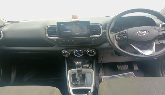 2019 Hyundai VENUE SX PLUS 1.0 TURBO DCT, Petrol, Automatic, 1,08,625 km, interior