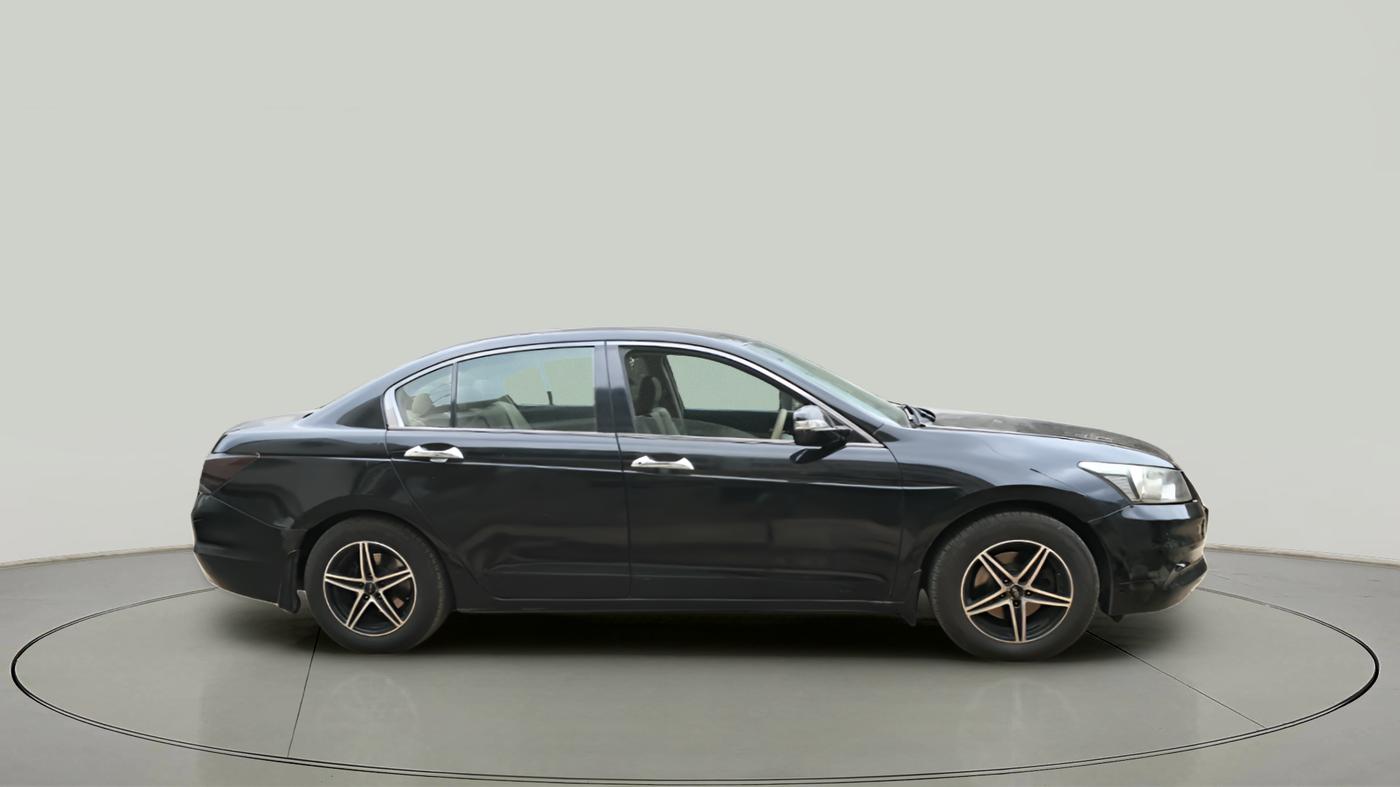 2012 Honda Accord 2.4L I-VTEC AT, Petrol, Automatic, 1,38,207 km, exterior