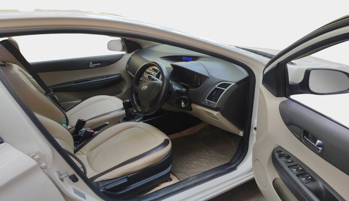 2014 Hyundai i20 MAGNA (O) 1.4 CRDI, Diesel, Manual, 49,282 km, interior