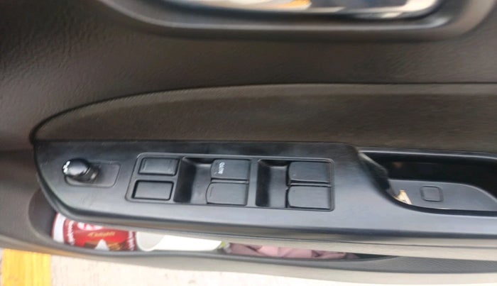 2013 Maruti Swift VDI, Diesel, Manual, 99,839 km, interior