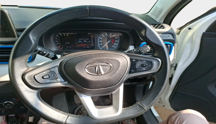 2022 Tata PUNCH CREATIVE  iRA PACK MT, Petrol, Manual, 14,808 km, interior